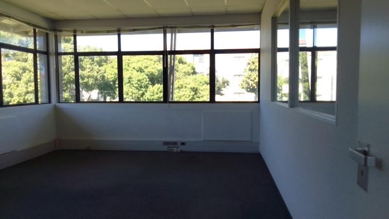 To Let commercial Property for Rent in Parow North Western Cape